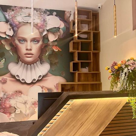 Floral Boutique Hotel Pleven Exteriör bild